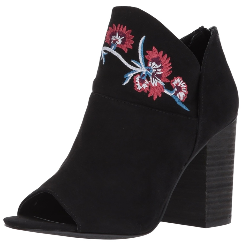 NWT Carlos Santana Jazelyn Embroidered Black Ankle Booties‎ size 9.5